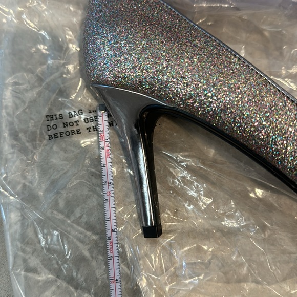 Marc Fisher Silver Multi Texture Joey3 Heels Size 8M - Picture 4 of 6